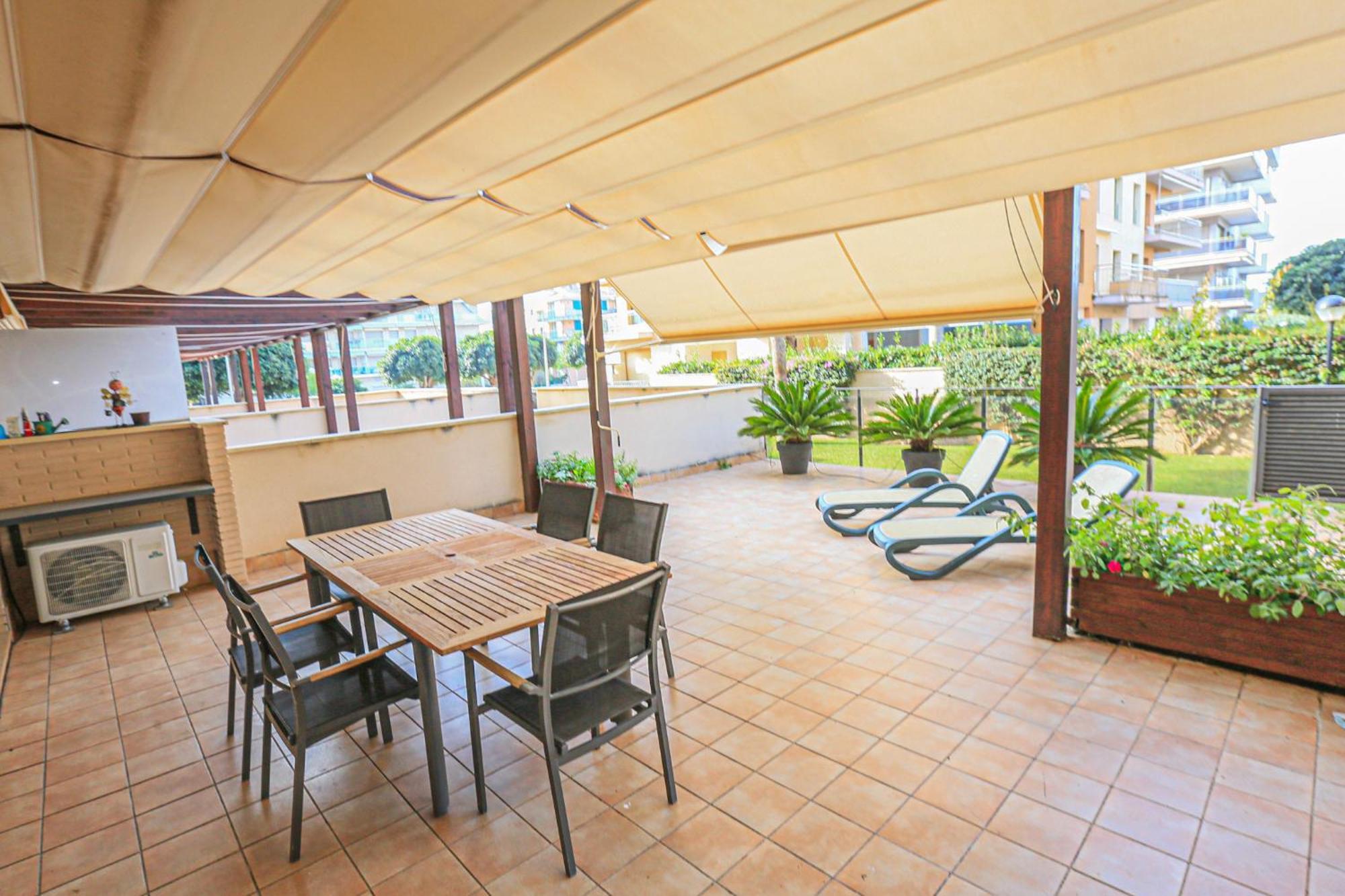 Litoral Costa Dorada - Marina Bajo Only Families Apartment *